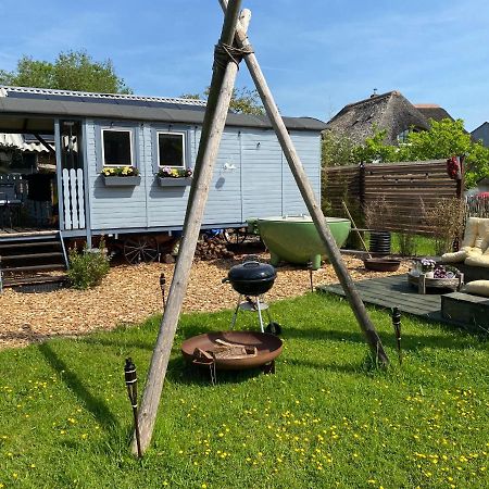 Pipowagen Mammaloe Bed and Breakfast Wijhe Eksteriør billede